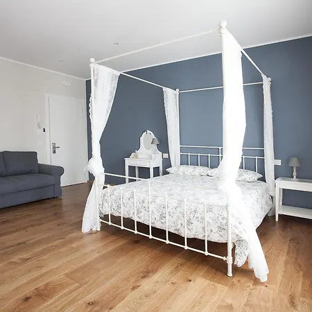 Апарт-готель Le Dimore Del Borgo 3*