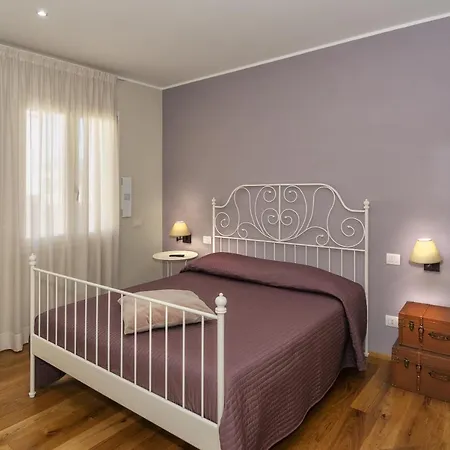Le Dimore Del Borgo Апарт-готель 3*