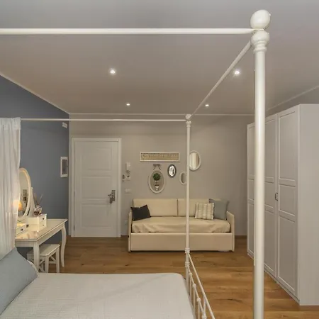 Апарт-готель Le Dimore Del Borgo 3*
