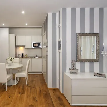 Le Dimore Del Borgo Апарт-готель 3*